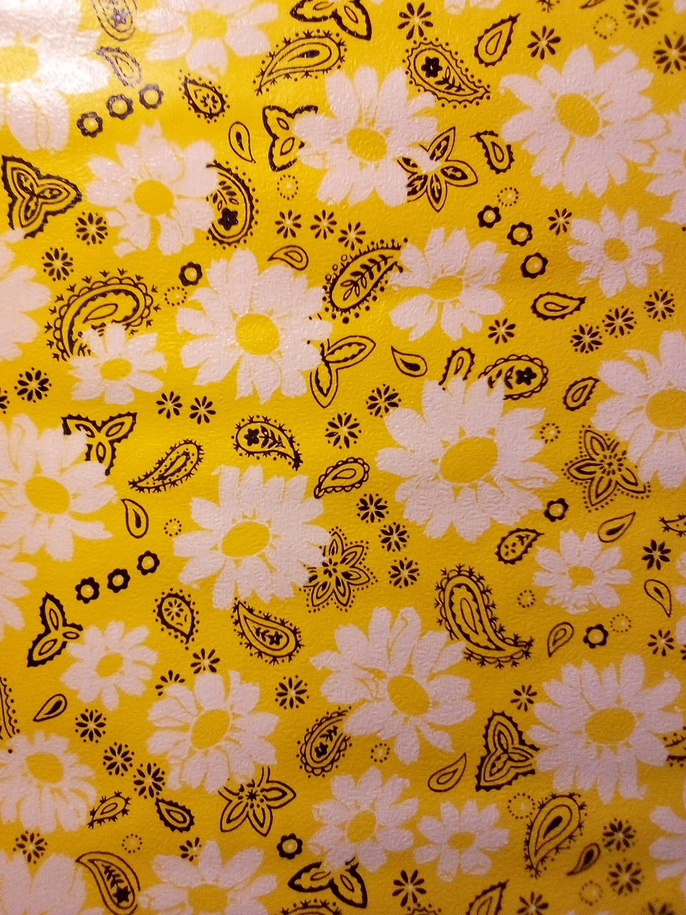 United DeSoto Yellow Daisy Paisley 1970s Vintage Wallcovering
